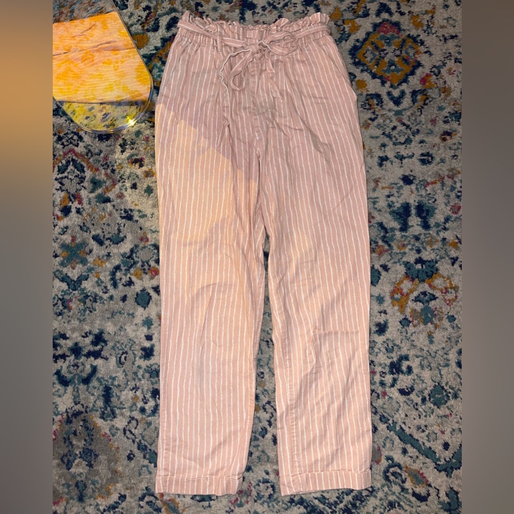 Paper bag blush + white striped pants with pockets